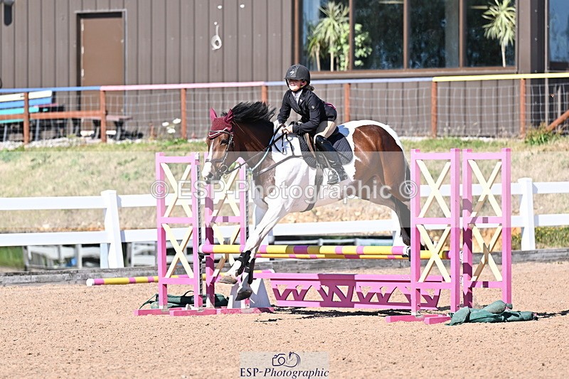 250708A-171539-00213 - 70cm Classes