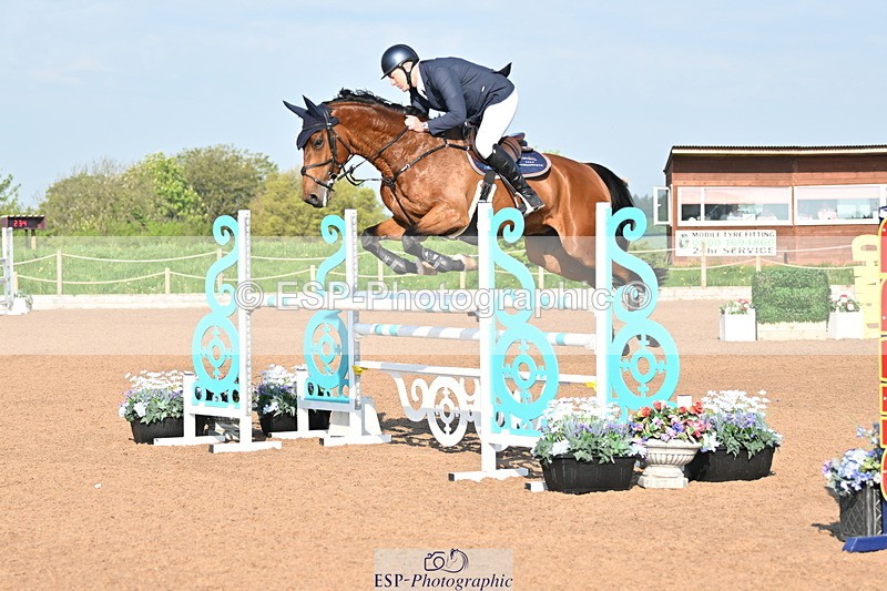 240512A-083753-16439 - Cls 47 Snr 1.20m Open