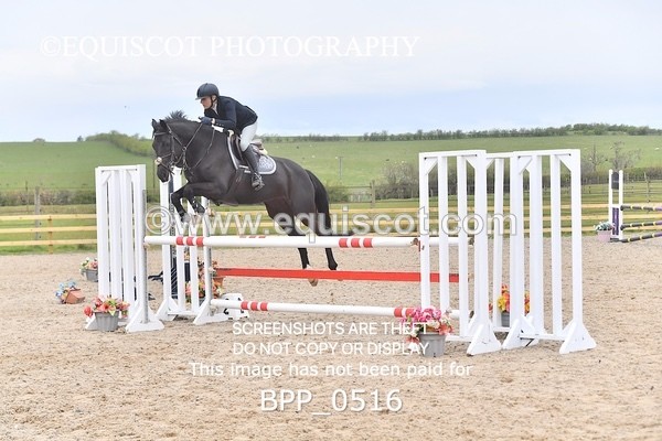 BPP_0516 - CLASS 4 FRI Senior Newcomers/ 1.10m Open