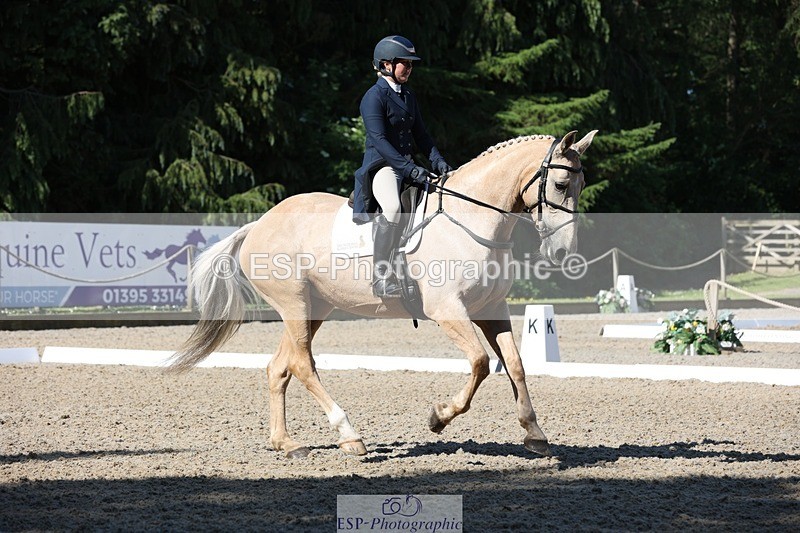 230526-093345-05095 - 356-THE_DUMB_BLONDE-Kat_Raybould-WEDTrotUp+DR