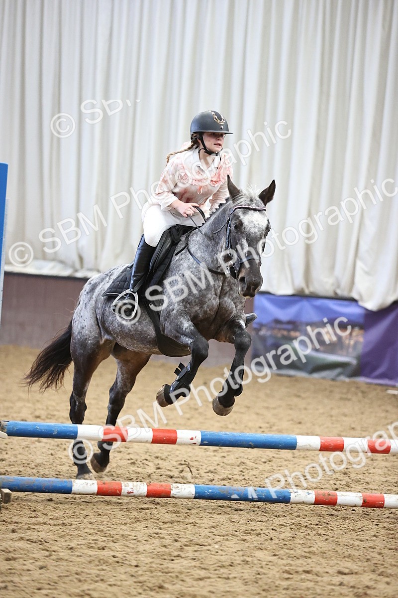 SBM_001483 - Class 3 - Horse & Hound 60cm