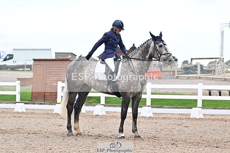 250907-133702-08546 - 008-Caroline.LynchHio.Easter.Rose