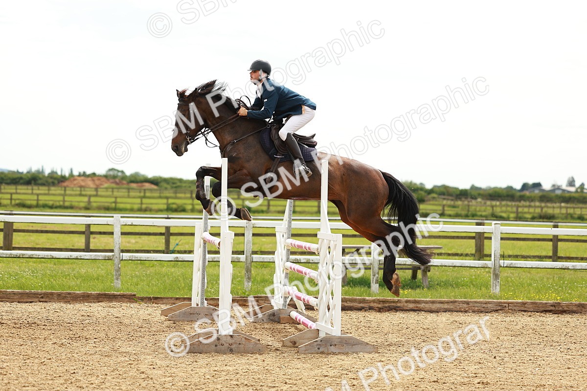 SBM_002267 - Class 4 - Senior Newcomers - 1.10m