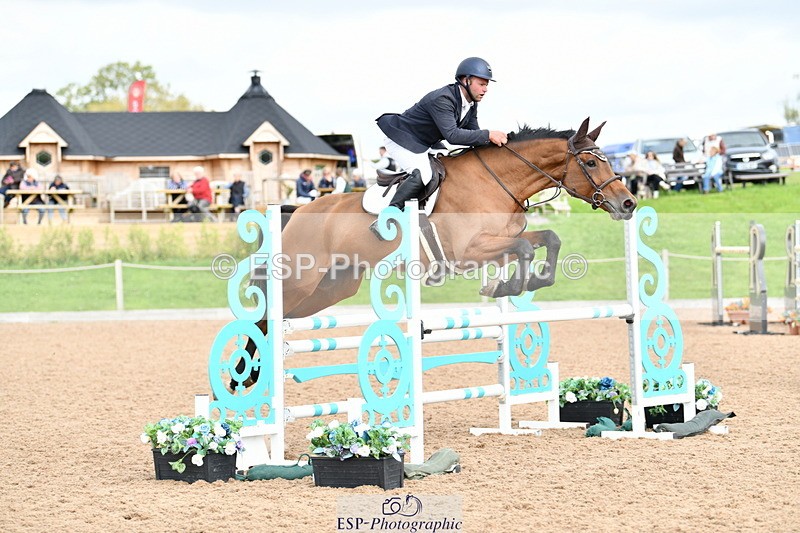 240915A-114343-09758 - Cls 27 Snr 1.05m & 1.10m GP