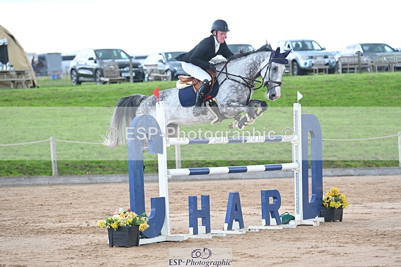 230721A-113134-05677 - Cls 6, 2 Star Medium 1.35m