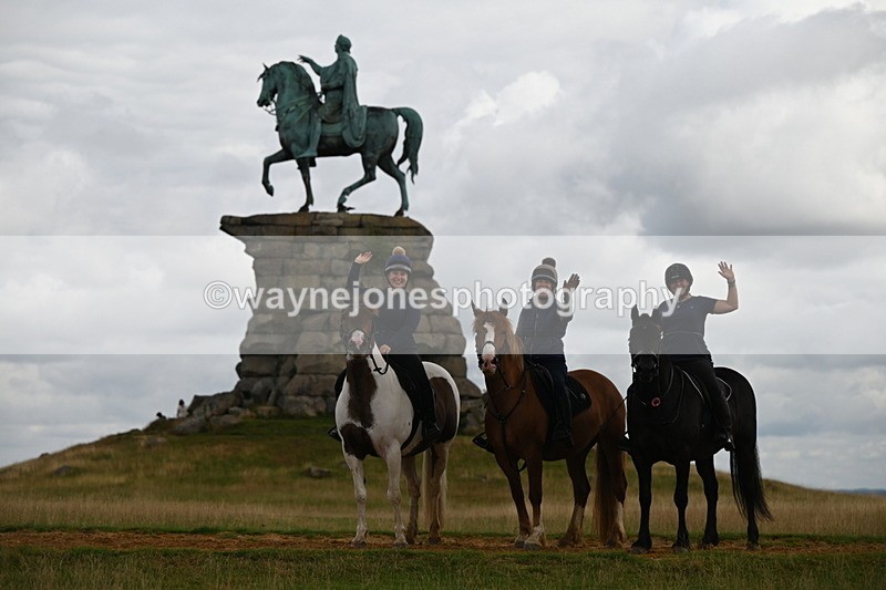 DSC_4180 - Time at Statue 09:50 to 11:09