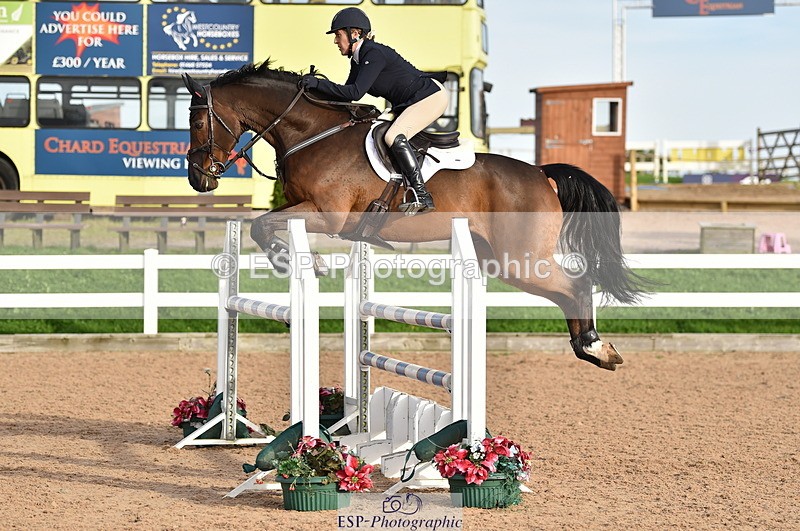 231015A-161852-09294 - Cls 27 1.10m Amateur Q 2nd R