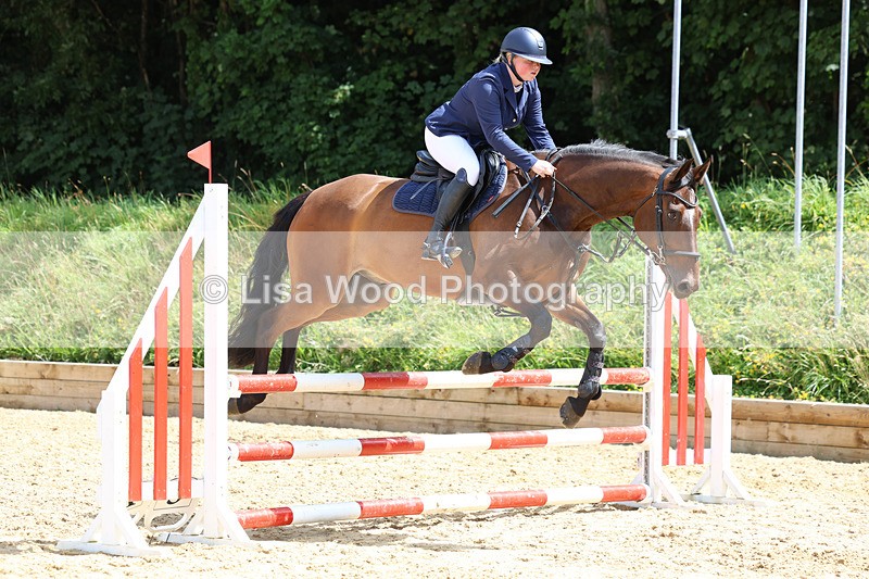 3E7A0373 - Class 9: Senior British Novice/90cm open