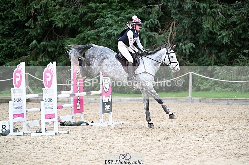 241117-142542-04563 - Cls 3 90-95cm 14.00 to 15.00