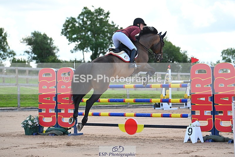 230721A-104028-05400 - Cls 6, 2 Star Medium 1.35m