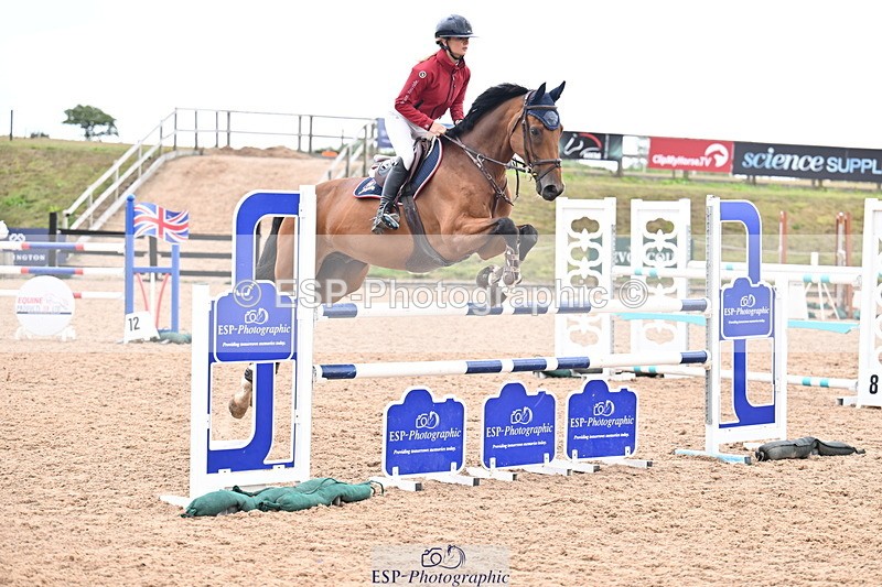 250827B-142329-00721 - Cls 6 Snr Fox 1.20m & Cls 7 1.30m