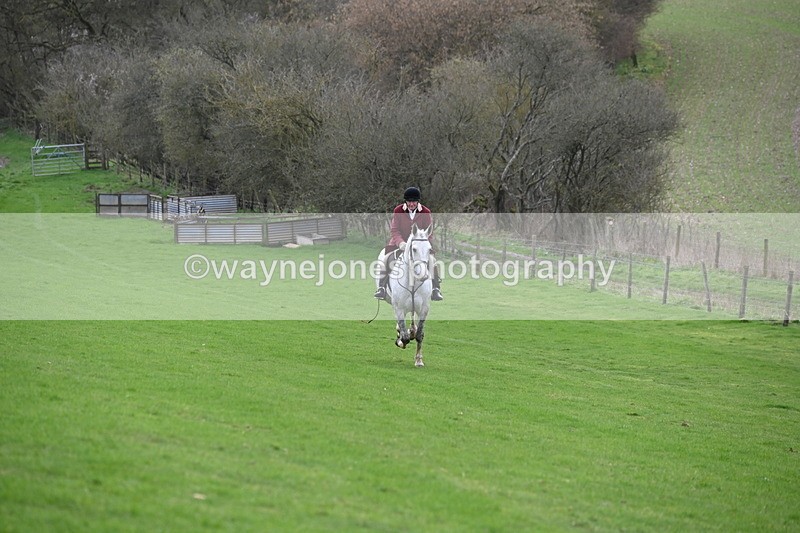 WJ6_9036 - Line Three