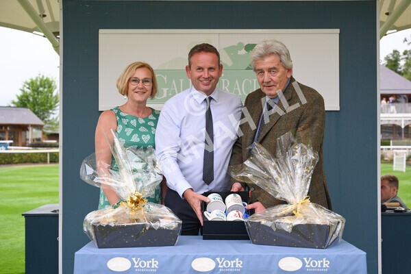 yr22072022r6-49 - Race 6 7.50pm Gallop Racing Stakes