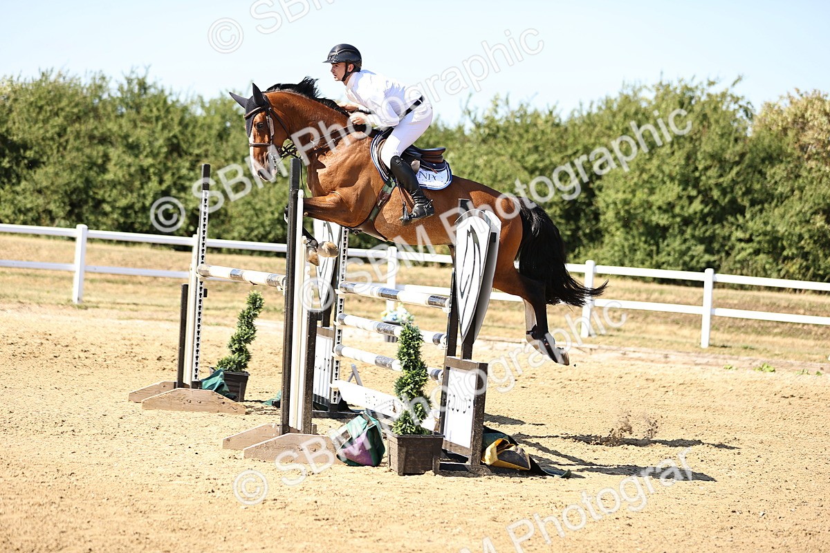 SBM_015668 - Class 16 - Senior foxhunter - 1.20m Open