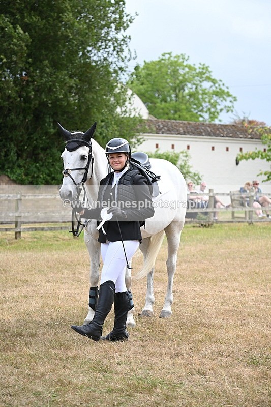 WJ6_0969 - Class 14 Intermediate Jumping 75cm