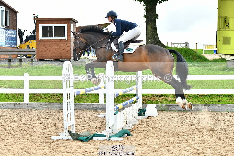 230813A-111415-11679 - Cls 40 A&B Senior Discovery & 1m Open