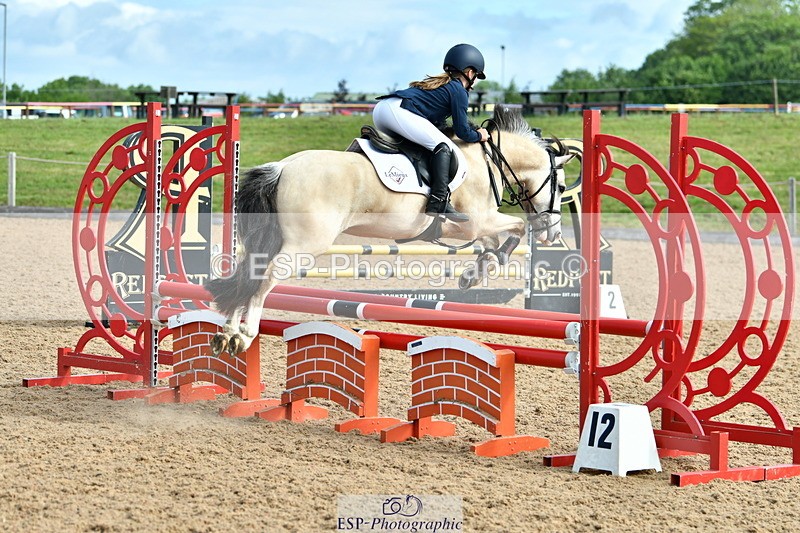 230624A-092147-00143 - Cls 36 Stepping Stones 128 & 138cm