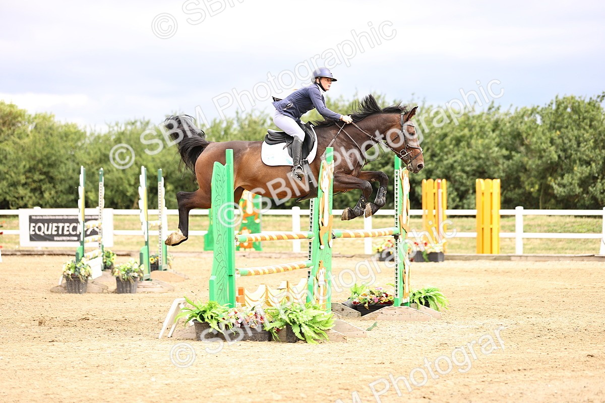 SBM_003041 - Class 21 - Senior Newcomers - 1.10m