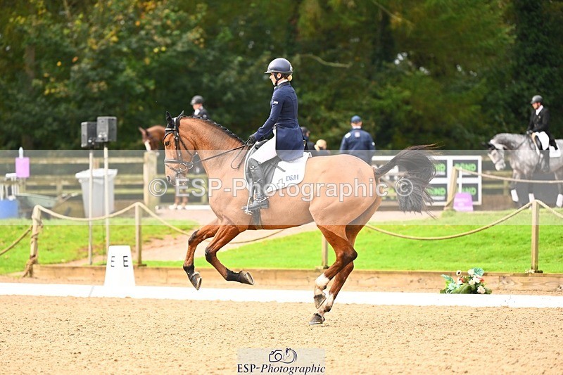 231021-100021-12939 - 330-TRINITY.THANKS.AWFULLY-Imogen.Gloag-DR