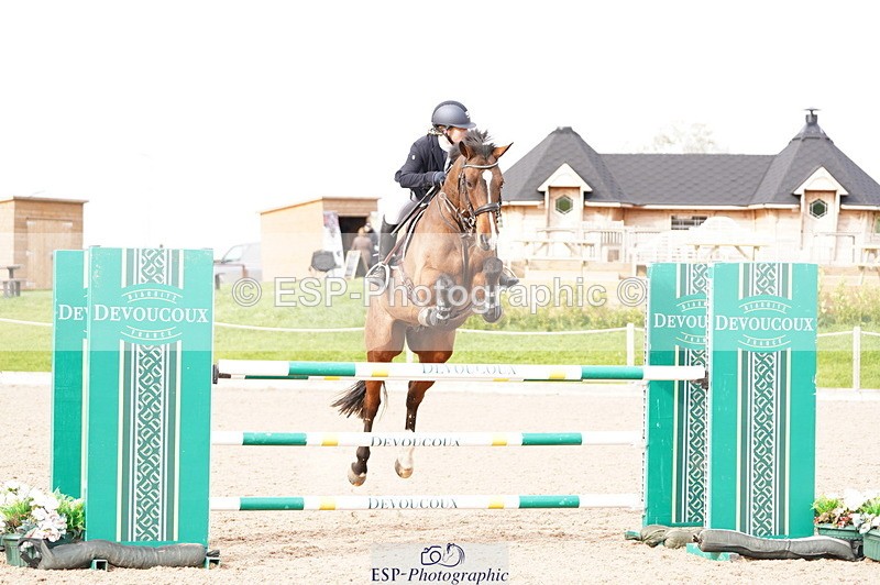 241004A-152452-00971 - Fri 04 Snr Fox & 1.20m Open