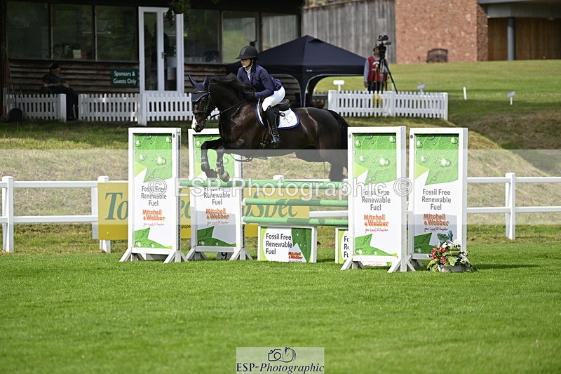 250613A-100922-00312 - Cls 1 Snr Newcomers and 1.10m Open