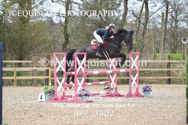 BPP_3902 - CLASS 4 Senior Newcomers/ 1.10m Open