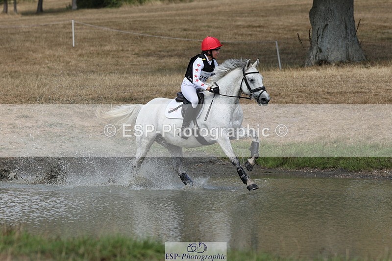 250824A-141710-38081 - 2162-Lydia.Jackson-Castlecoote.Storm