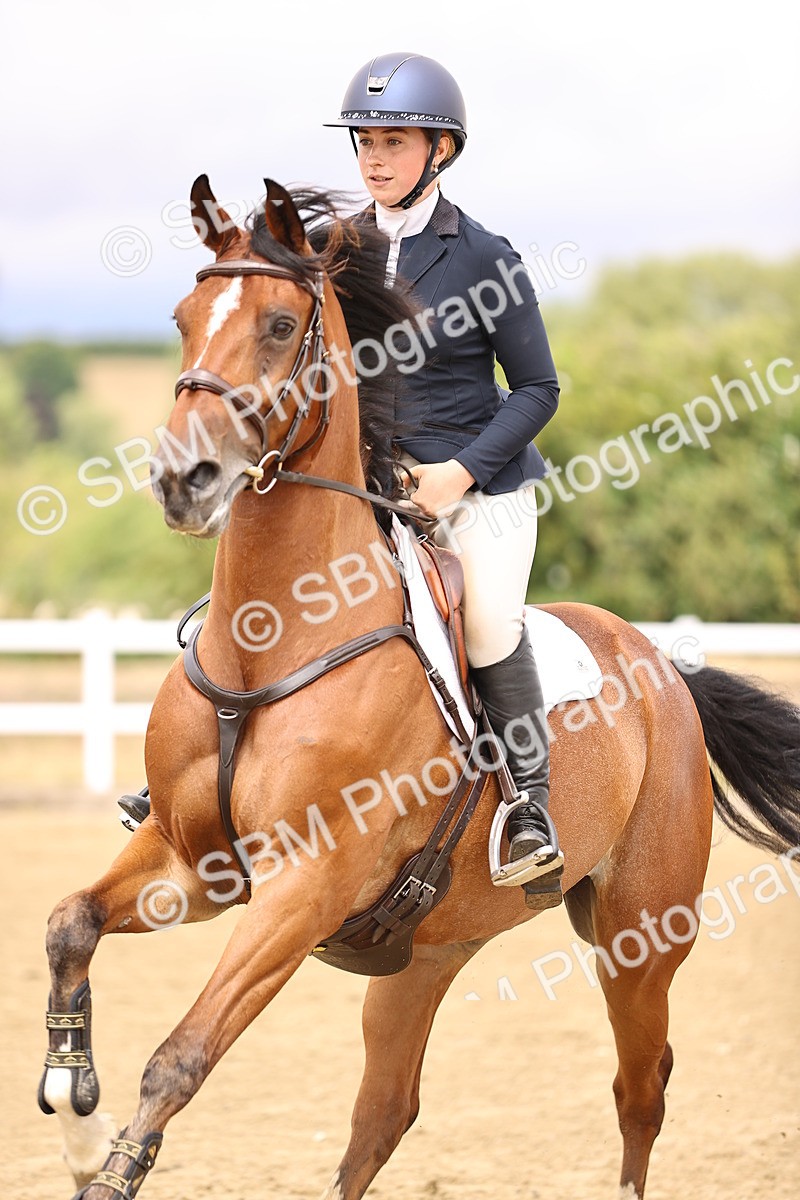 SBM_026845 - Class 13 - Senior Newcomers - 1.10m