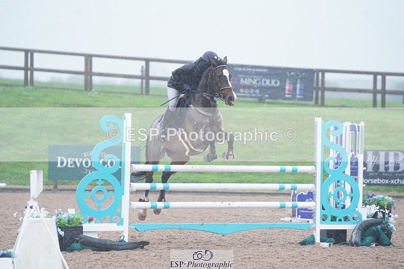 241006A-143556-07933 - Cls 21 Snr Fox & 1.20 Open