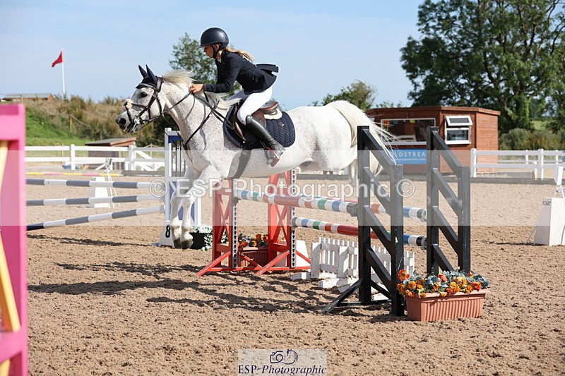 240629A-170818-08267 - Cls 13 Stepping Stones 128cm + 138cm