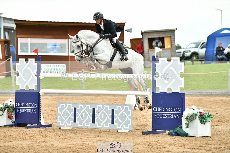 230720A-155645-04099 - Cls 9, 2 Star Big 1.40m Start to break