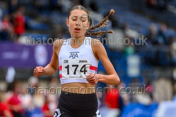 Sen25SAT-926419 - Track Female Set Two