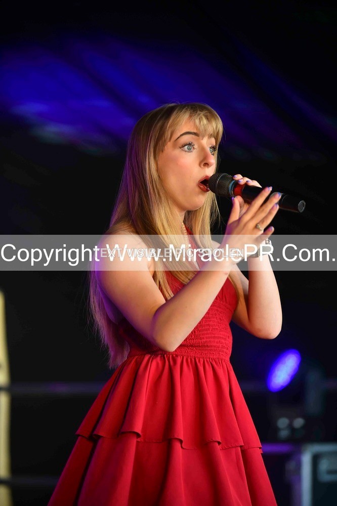 SH4_2115 - Lizzie Stanway