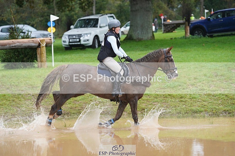 231021-104026-13856 - 639-TRAQ.TIME-Madeleine.Ellis-SC+XC