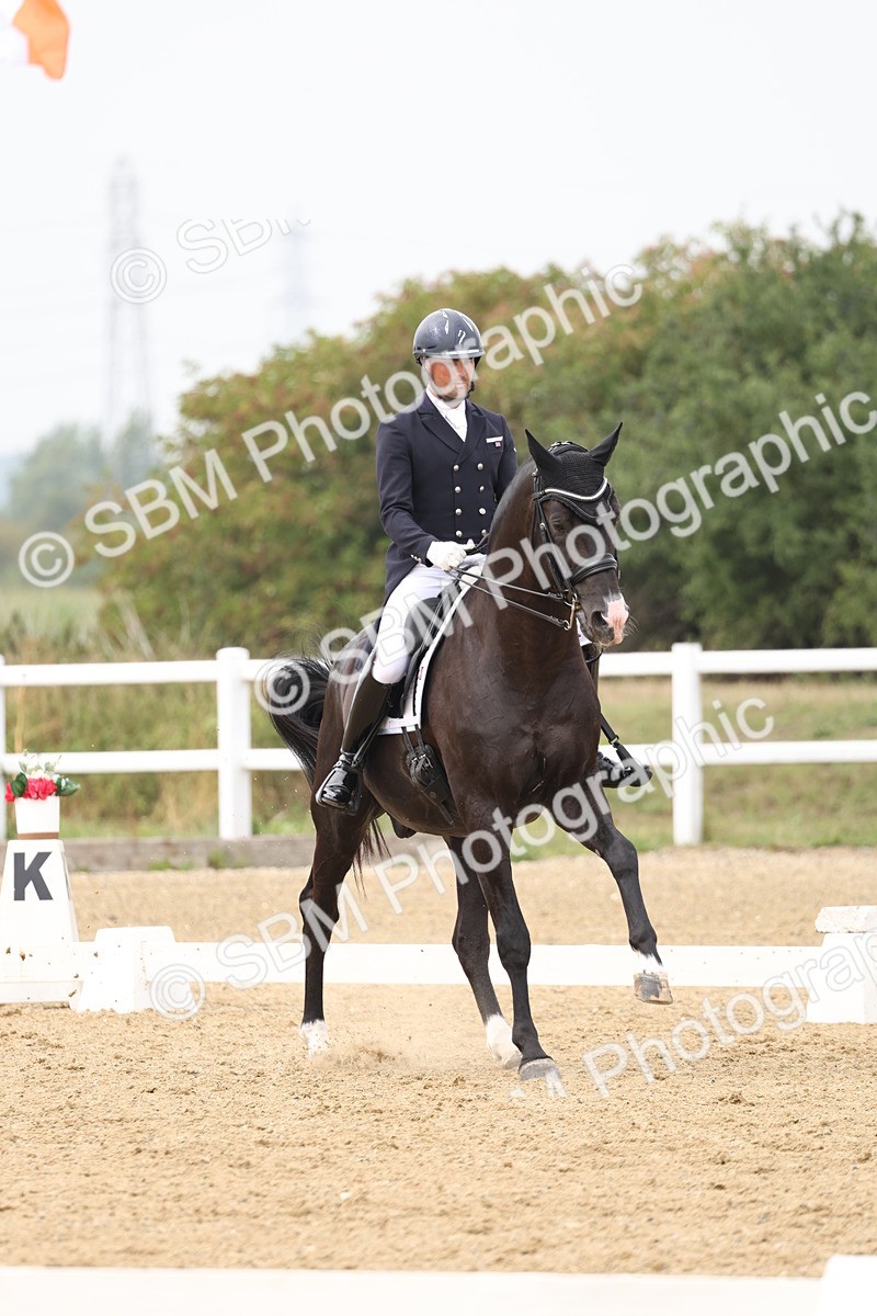 SBM_007623 - Class 9 - FEI INT I - 14.57-15.45