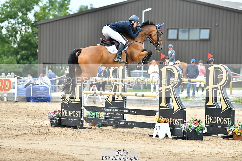 230720A-150514-03695 - Cls 9, 2 Star Big 1.40m Start to break