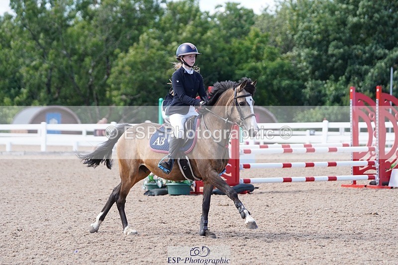 250627-163832-00124 - Cls 2 Pony Intro 80cm