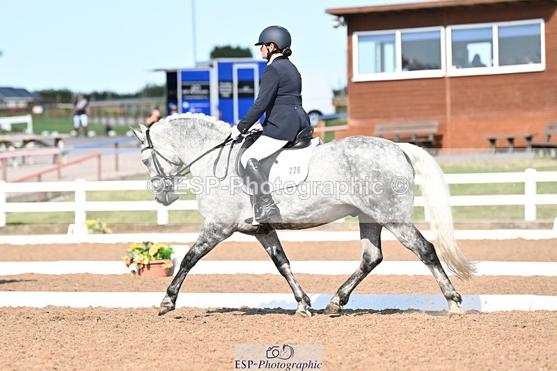 240816A-163956-06231 - 226-Sonya.Fitch-Peyton-THE.GREY.SWALLOW