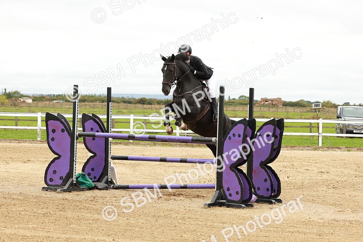 1I0A7954 - Class 5 - Senior Foxhunter 1.20m