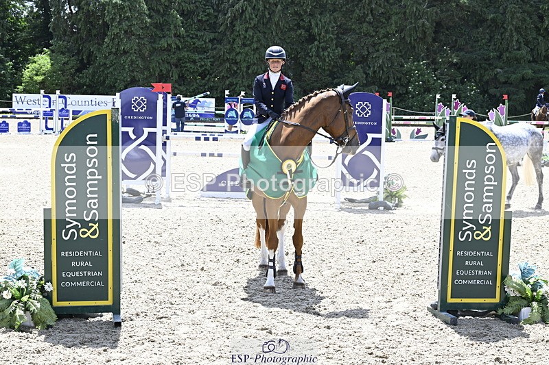 250525A-131451-17574 - Presentations Section B CCI 3 Star Long