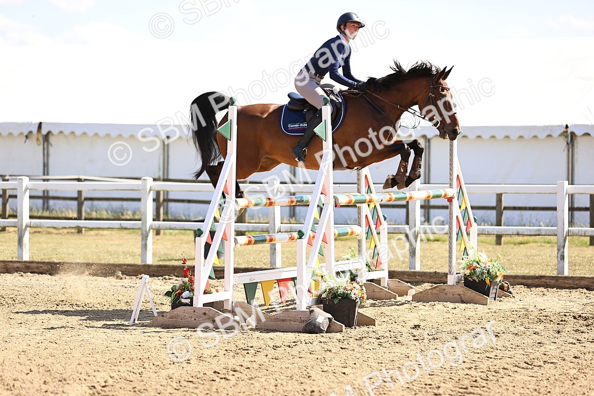 SBM_015404 - Class 16 - Senior foxhunter - 1.20m Open