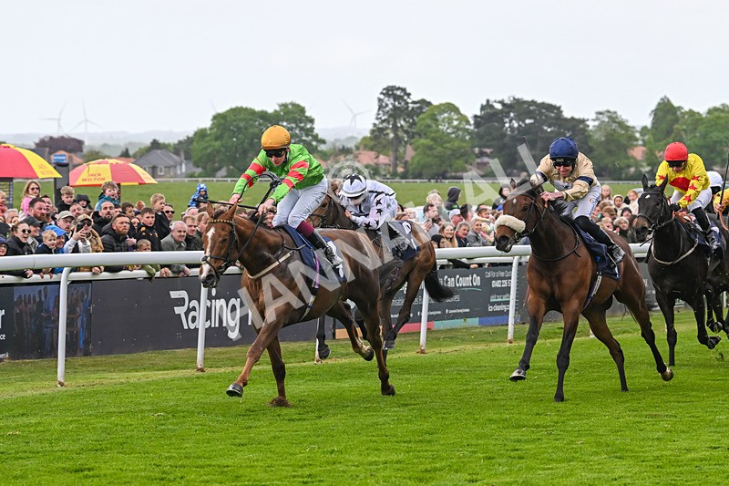 050525-Race 2-Hundred Caps-4252 - Race 2