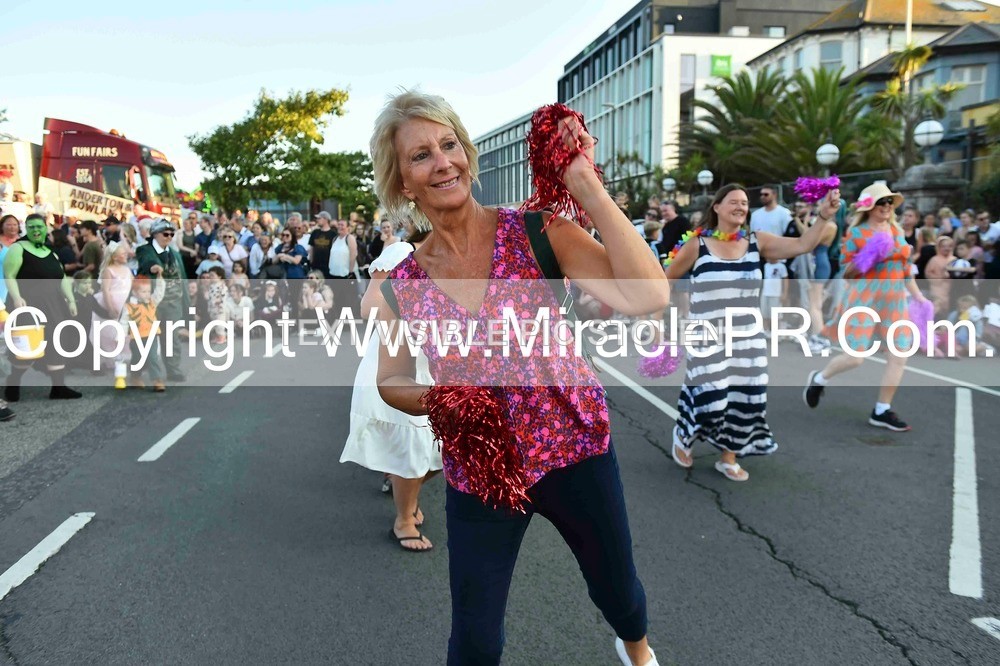 SH4_3646 - Carnival Procession.