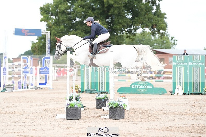 250801-103910-04772 - Cls 14 Snr Fox 1st Rnd