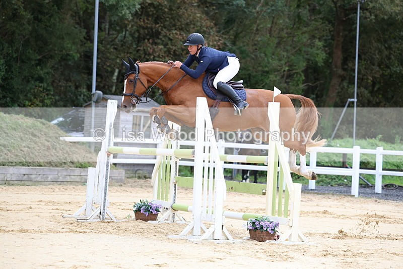 3E7A3104 - Class 8: Senior Newcomers/1.10m open