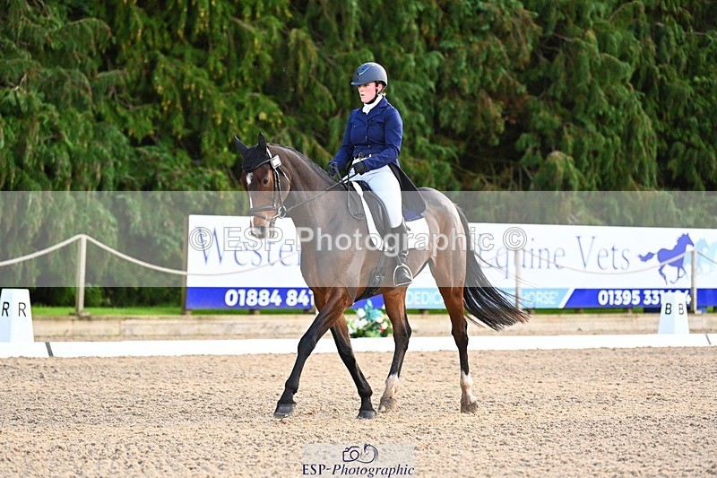 231021-144849-18799 - 255-CLOUDBERRY.BLUE-Isabelle.Downes-DR