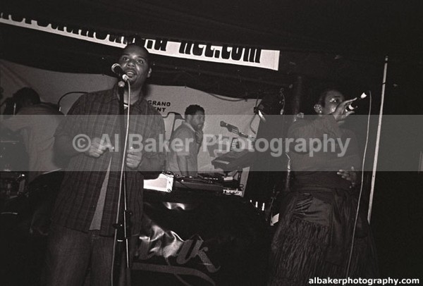 13 j-walk - Friends-&-Family @ the-roadhouse 02.11.02