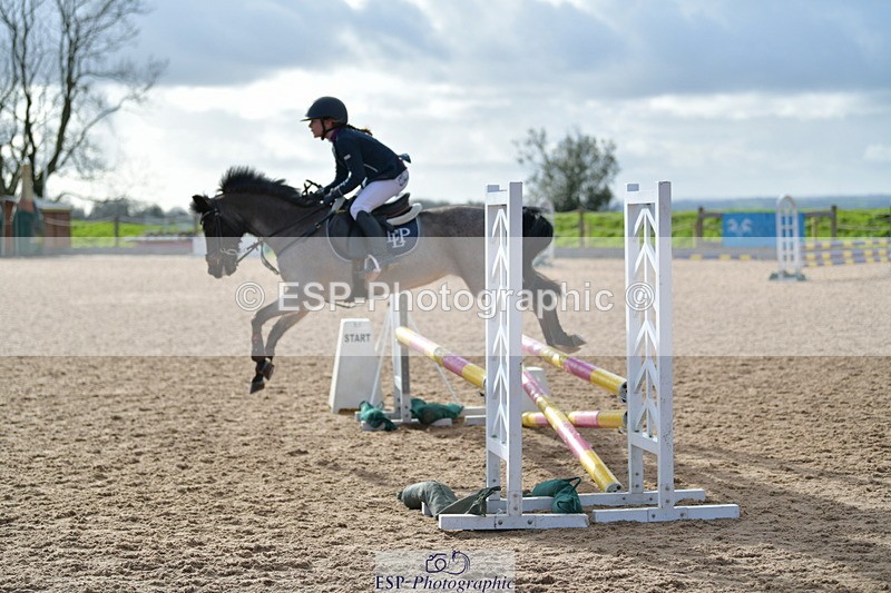 240211A-135302-03284 - Stepping Stones