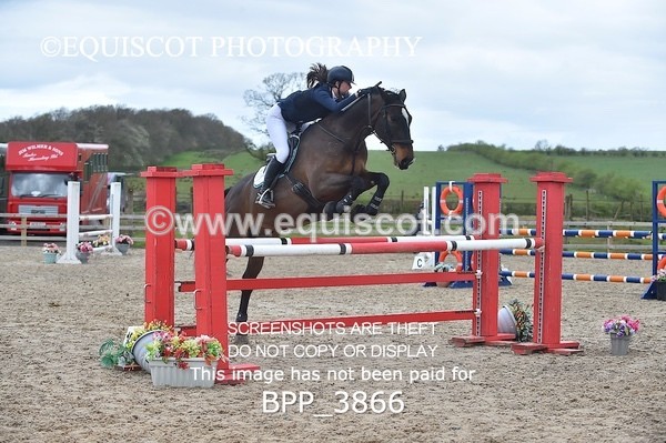 BPP_3866 - CLASS 4 Senior Newcomers/ 1.10m Open