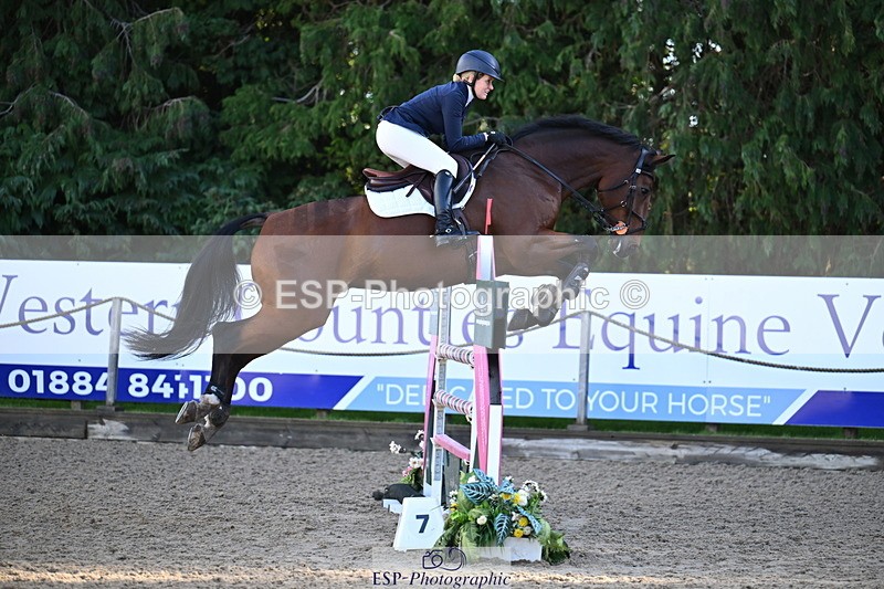 251024A-104652-06573 - B-149-Kate.Rowe